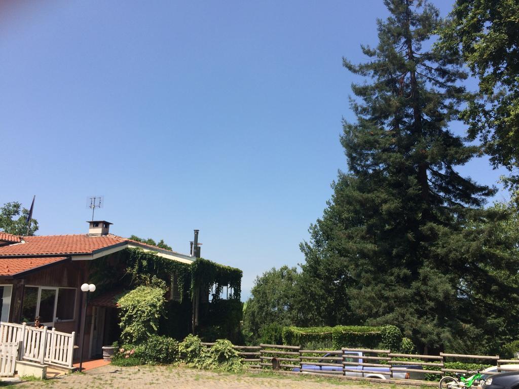 Fattoria Sequoia Bed and Breakfast Castagneto Po Exteriör bild